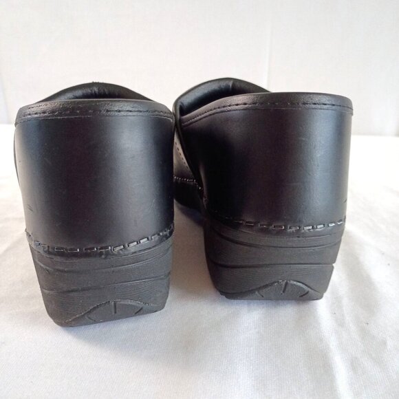 Dansko XP 2.0 Black Leather Slip Resistant Clogs Women’s Size 36 Pre-Owned - Picture 6 of 12